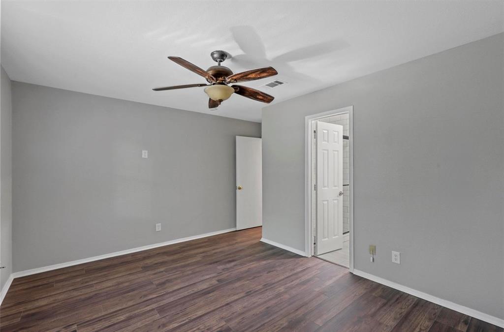 1300 Timbercrest Drive Property Photo 12