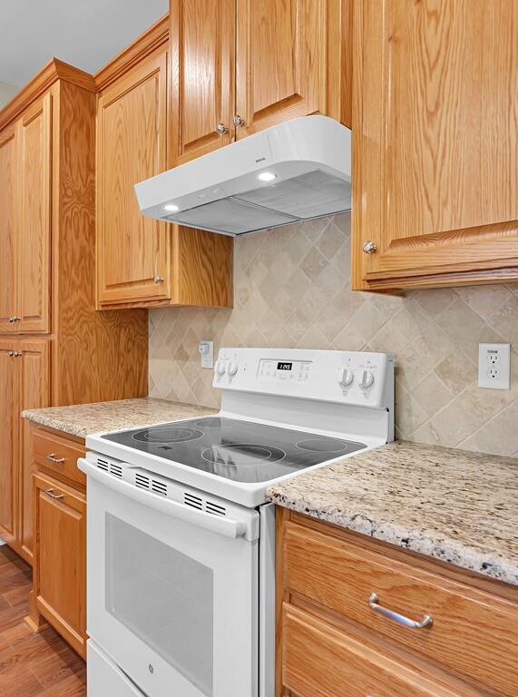 556 Wildwood Trail Property Photo 16