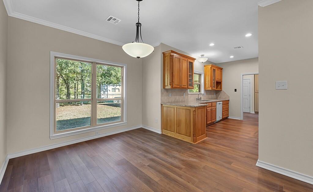 556 Wildwood Trail Property Photo 18