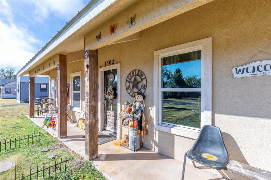 1502 Avenue N Property Photo 4