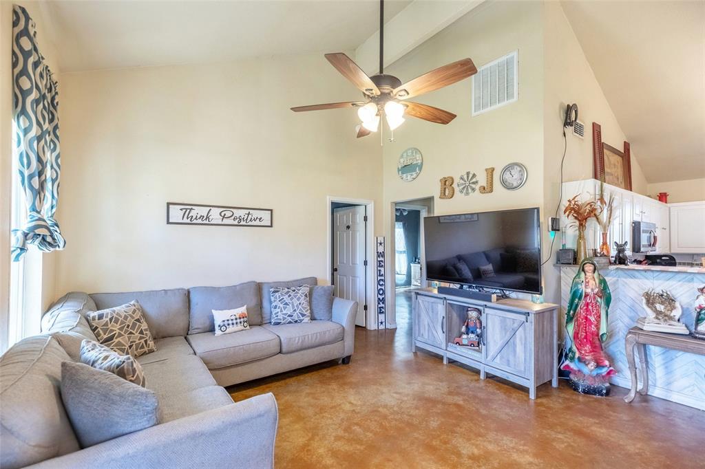 1502 Avenue N Property Photo 7