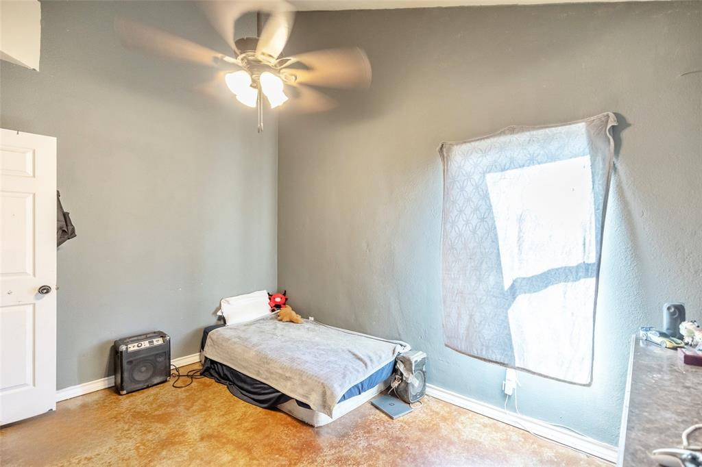 1502 Avenue N Property Photo 9