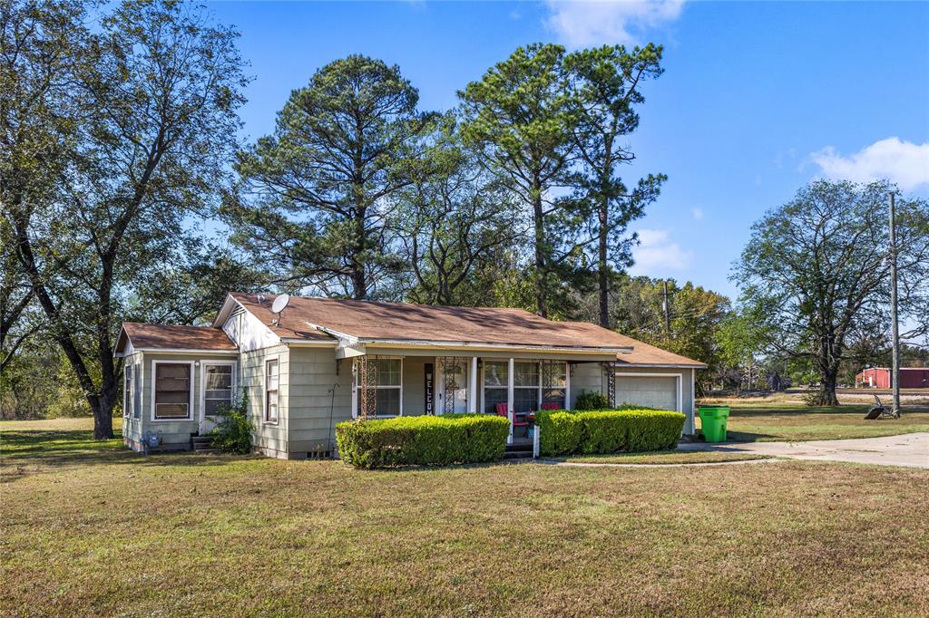 9834 Farm Road 269 Property Photo 1