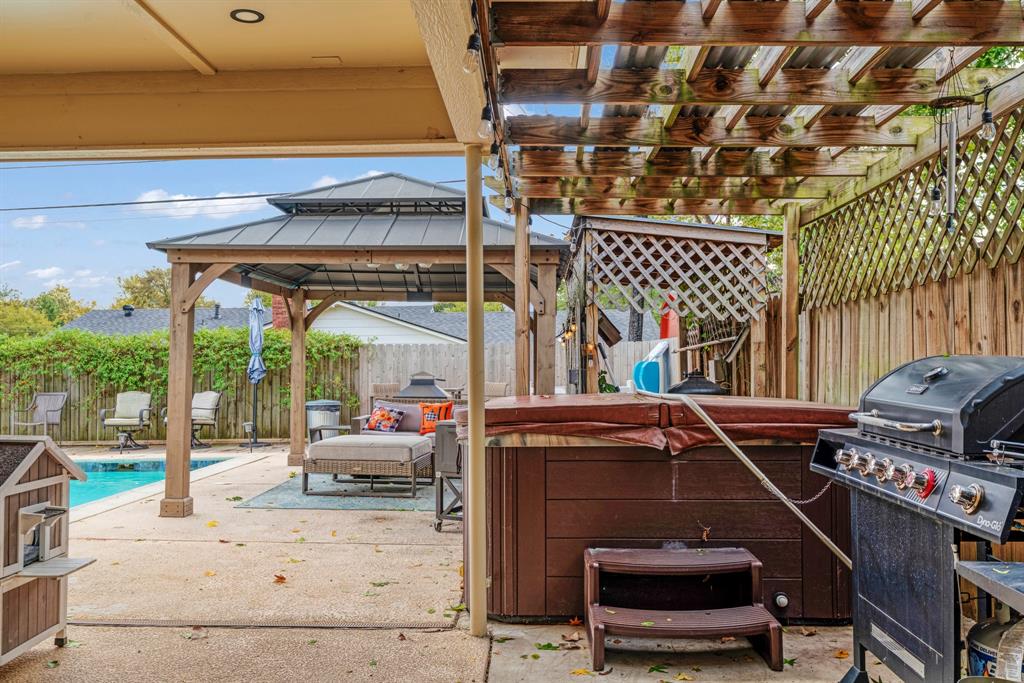 3276 Cleveland Street Property Photo 28