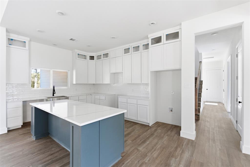 1552 Lakeridge Boulevard Property Photo 13