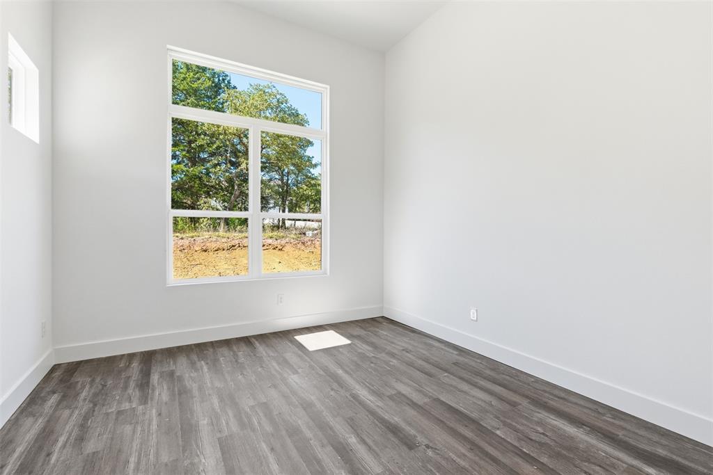 1552 Lakeridge Boulevard Property Photo 18