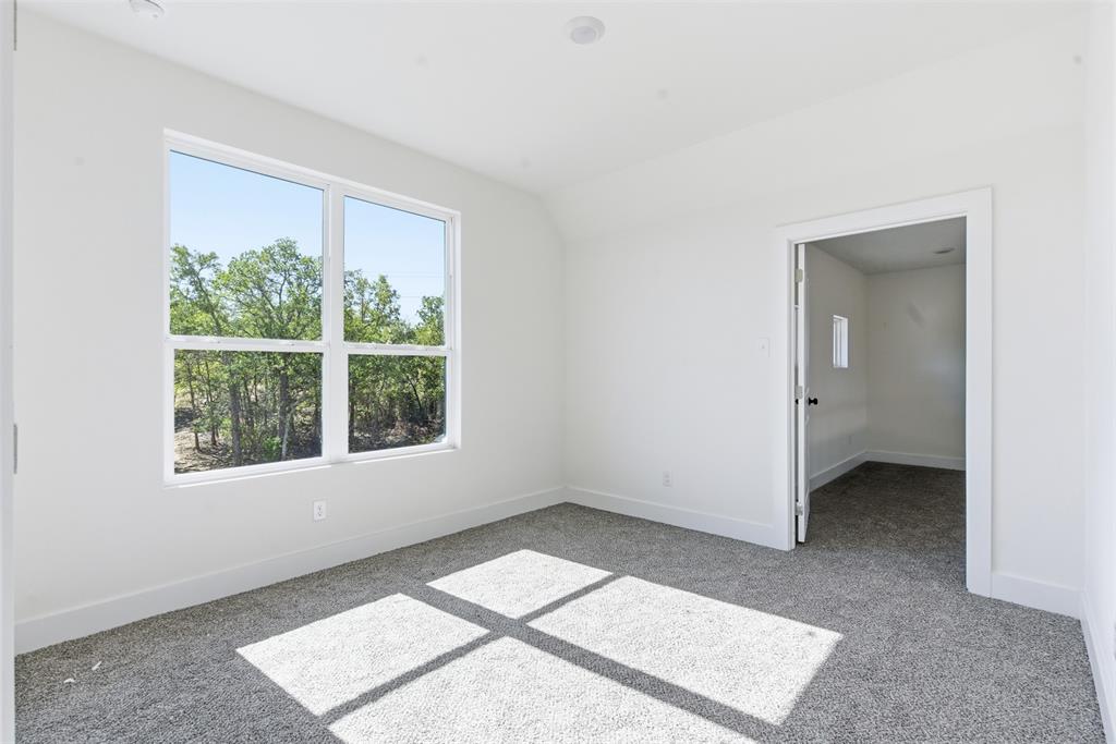 1552 Lakeridge Boulevard Property Photo 27