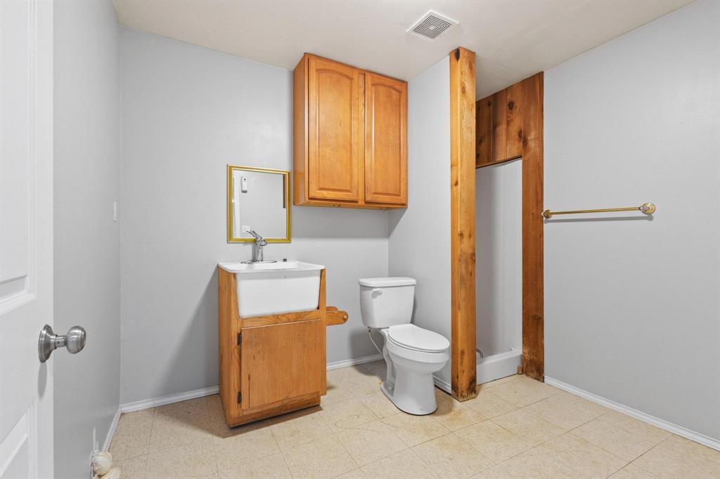 11416 Hames Road 1 Property Photo 6