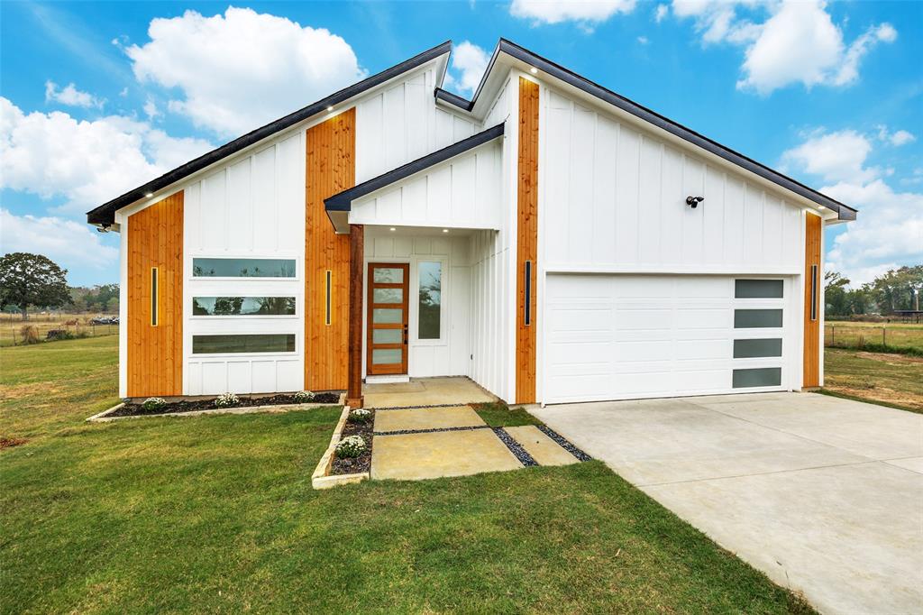 2125 Rs County Road 3150 Property Photo 1