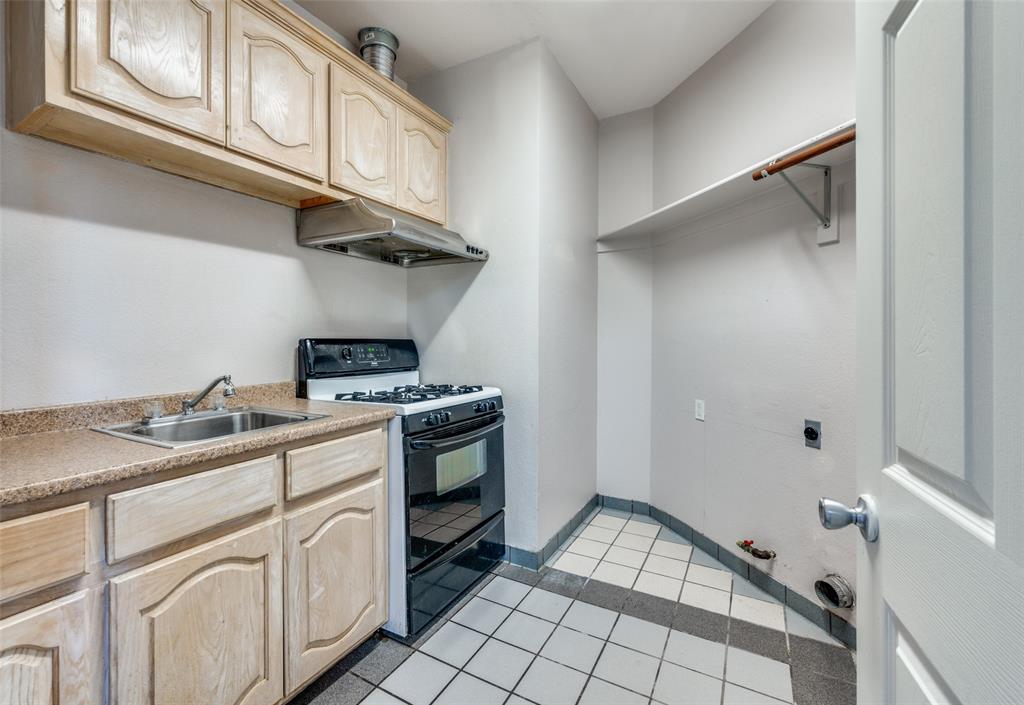 1805 Old Oak Drive Property Photo 12