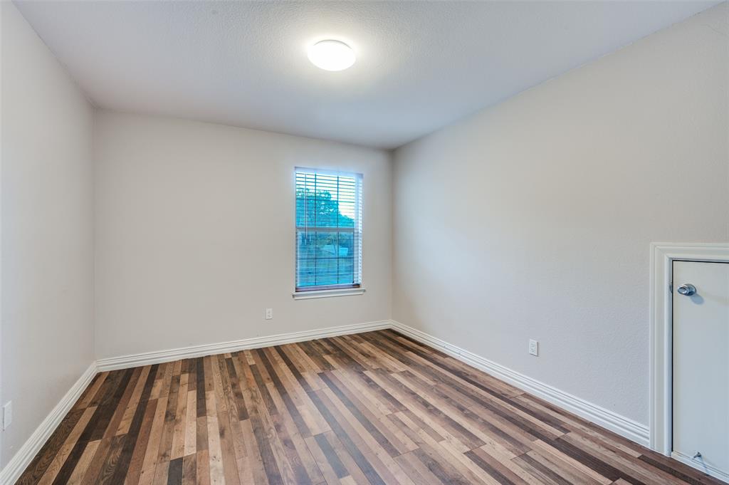 1805 Old Oak Drive Property Photo 18