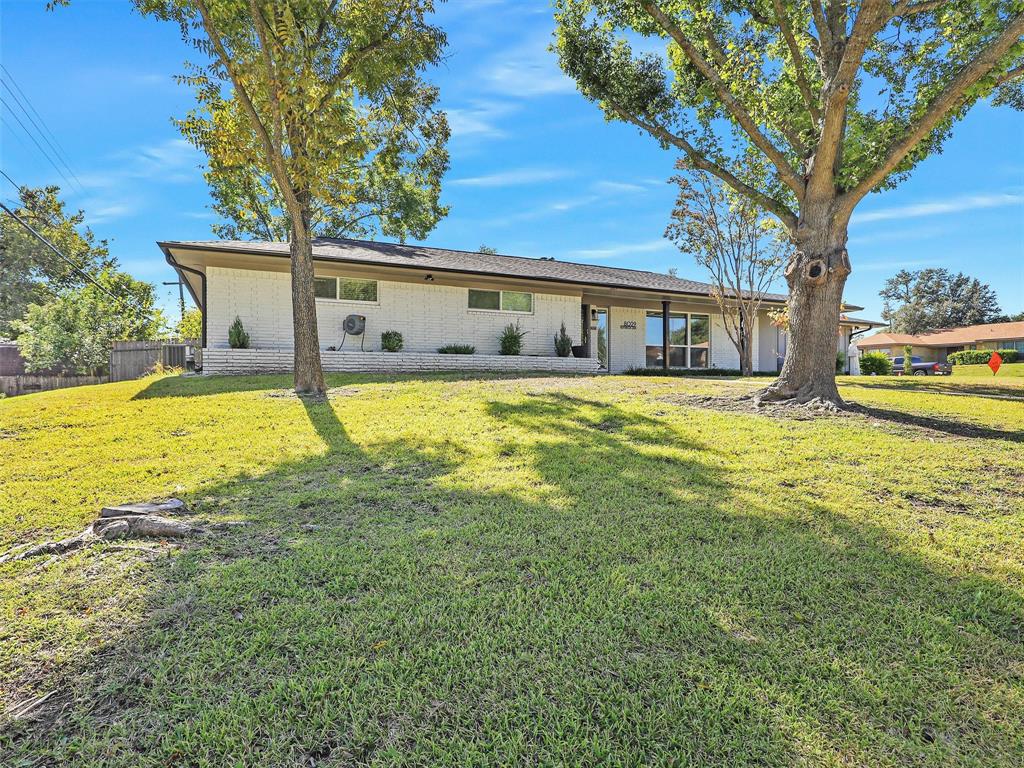 8029 Northbrook Drive Property Photo 1