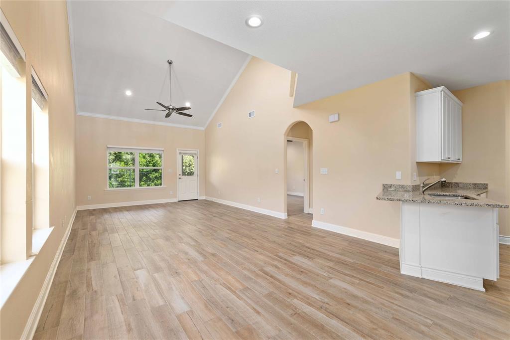 1403 Waterstone Drive Property Photo 4
