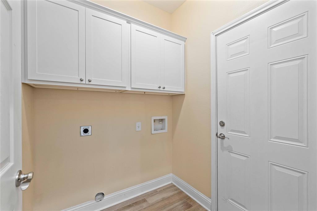 1403 Waterstone Drive Property Photo 12