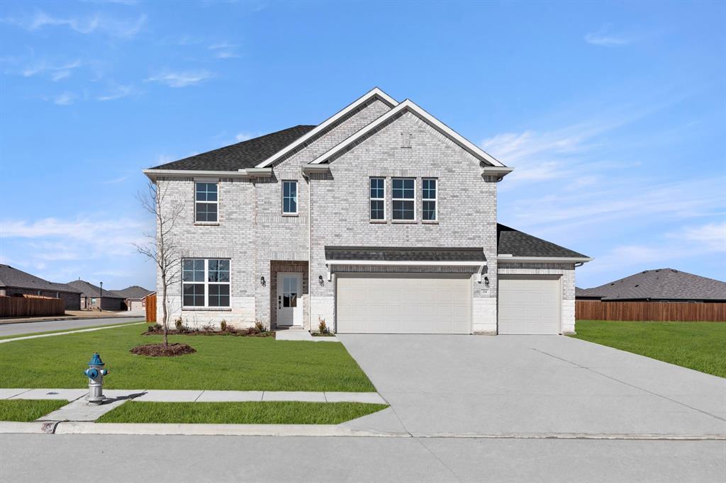 214 Saddletree Drive Property Photo 1