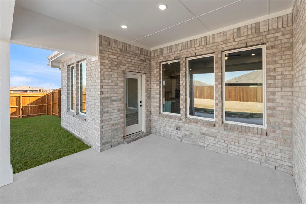214 Saddletree Drive Property Photo 25