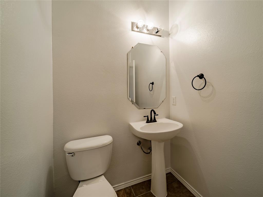 4016 Summerhill Lane Property Photo 23