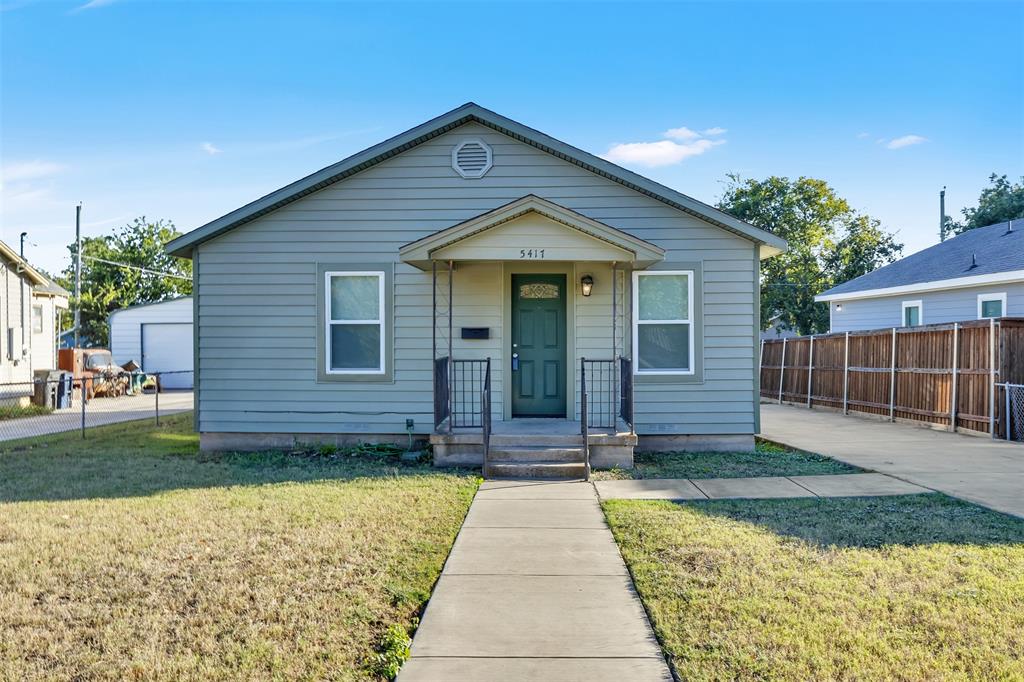 5417 Como Drive Property Photo 1