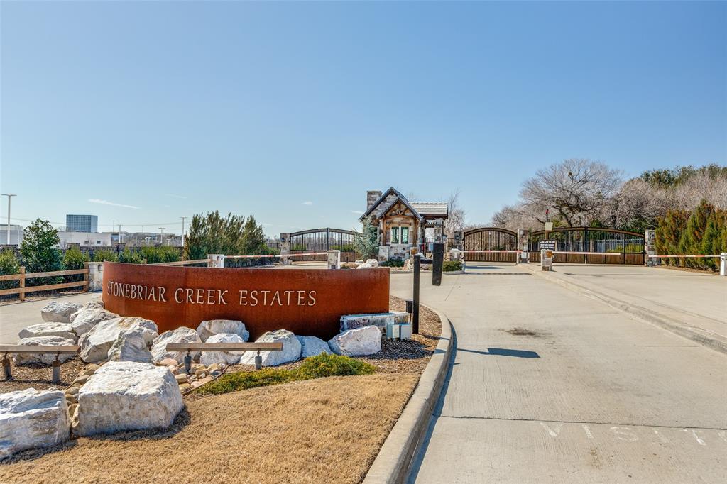2 Riva Ridge Property Photo 2