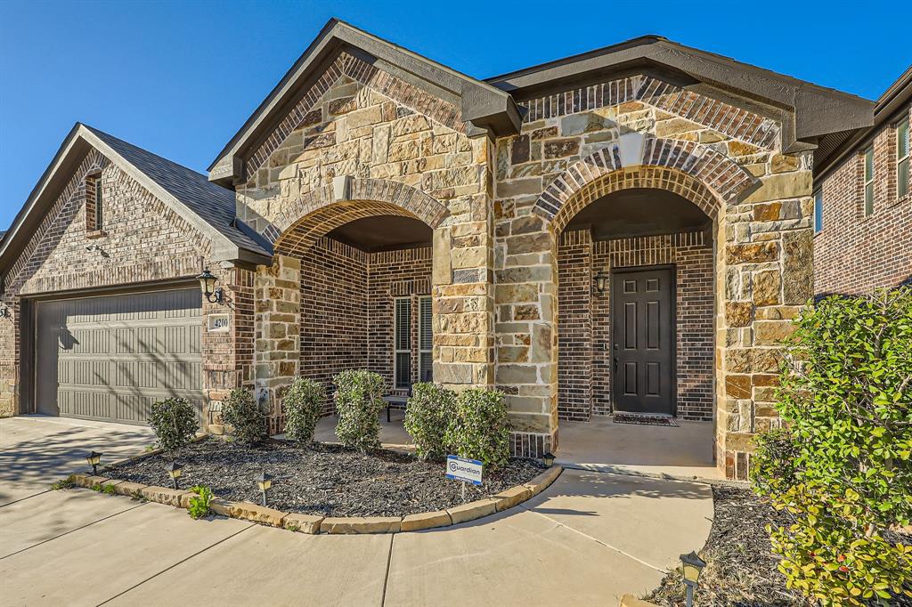 4200 Snowberry Lane Property Photo 3
