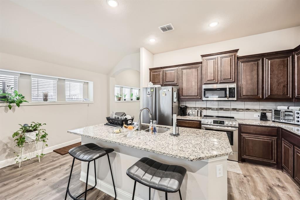 4200 Snowberry Lane Property Photo 11