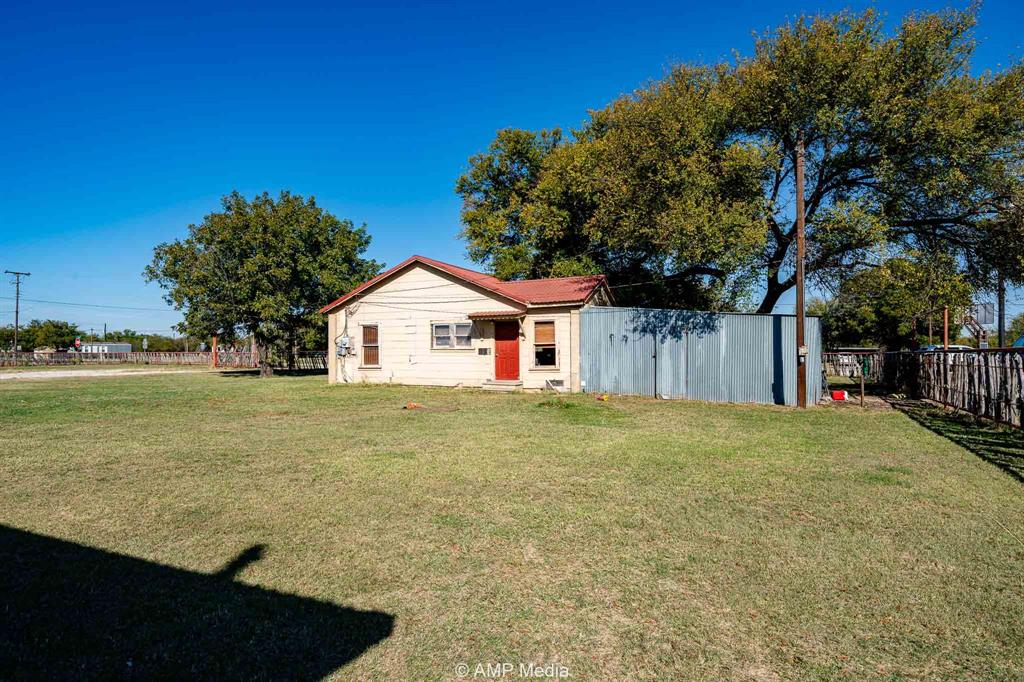 507 E Chestnut Property Photo 7