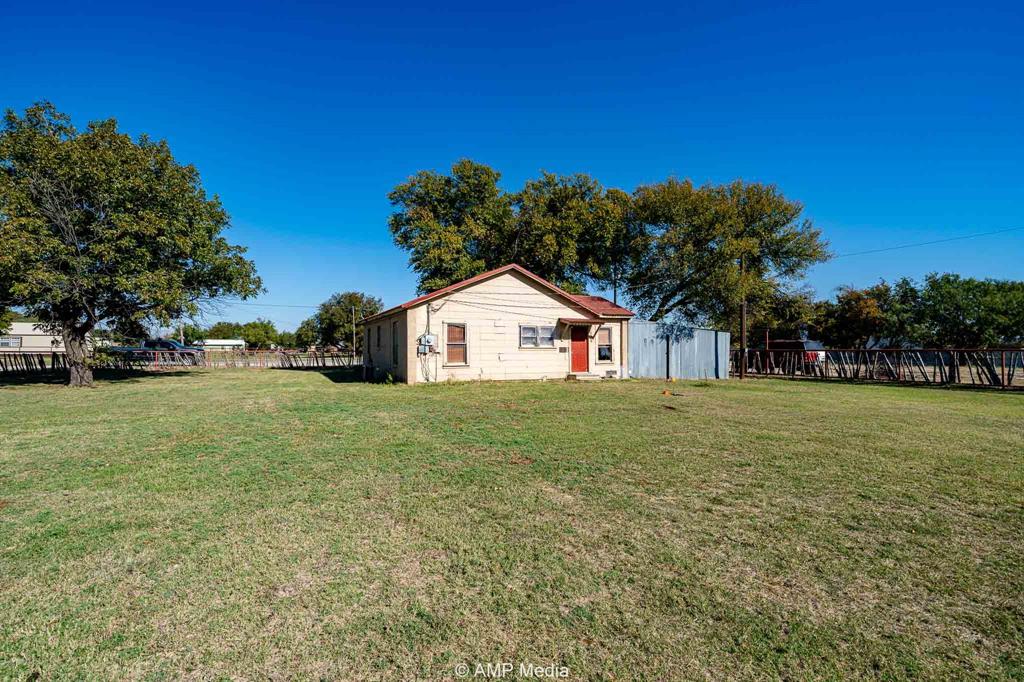 507 E Chestnut Property Photo 24