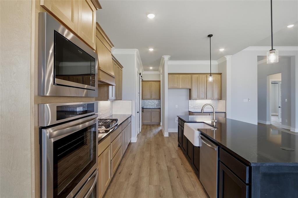 812 Valley Ridge Road Property Photo 8
