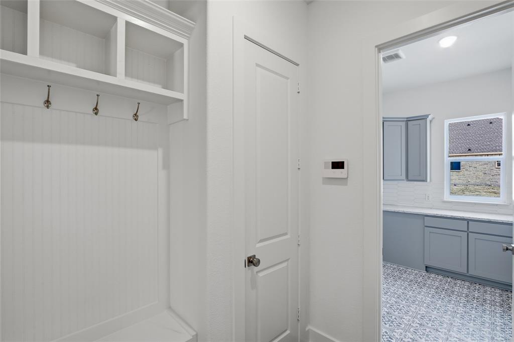 808 Valley Ridge Road Property Photo 17