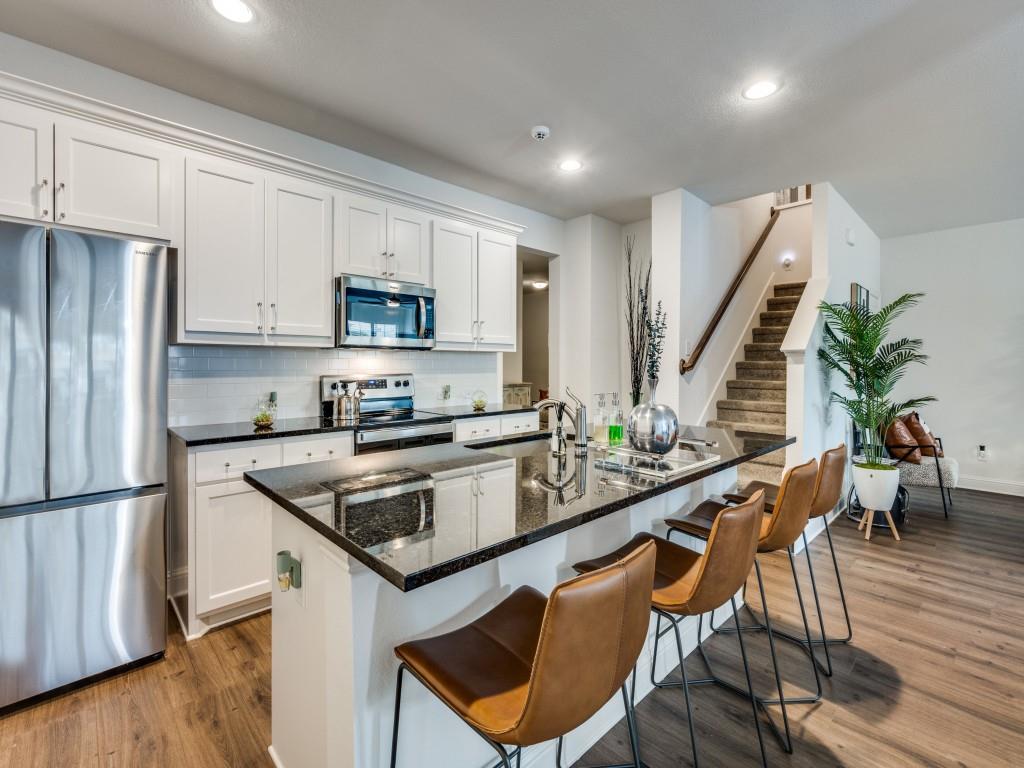 4226 Swinley Forest Drive Property Photo 8