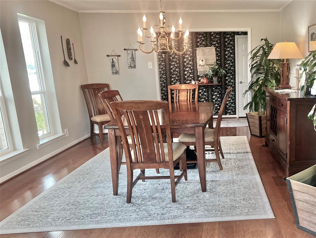 2626 Shoreline Drive Property Photo 4