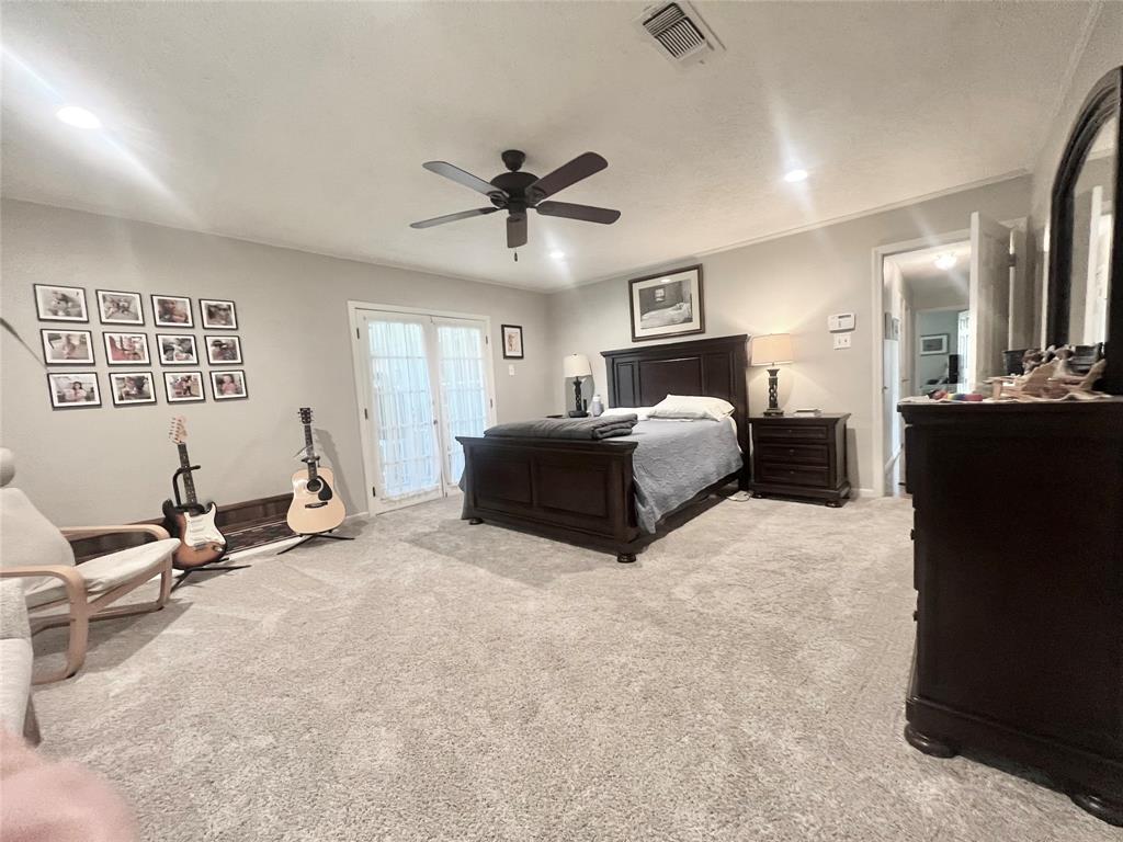 2626 Shoreline Drive Property Photo 11