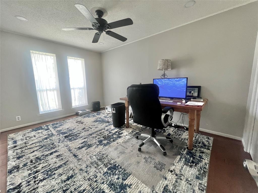 2626 Shoreline Drive Property Photo 12