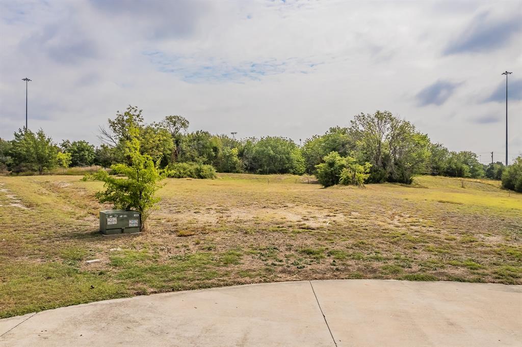 2240 Creekridge Drive Property Photo 9