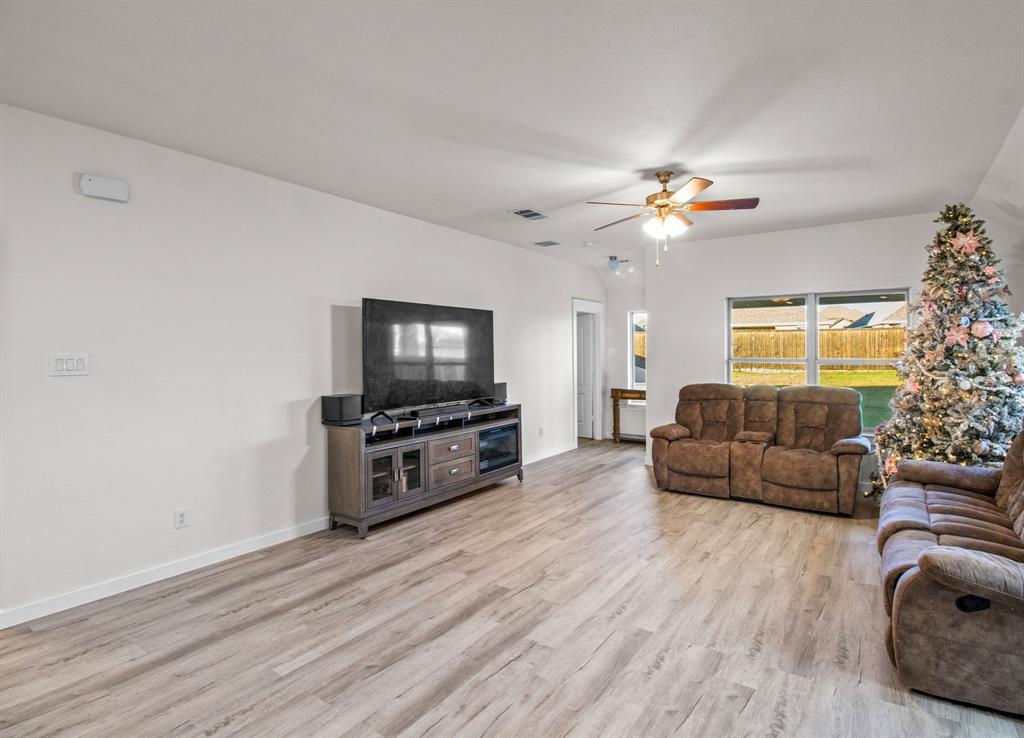 2434 San Marcos Drive Property Photo 10