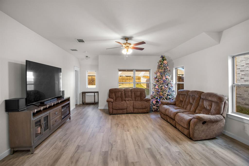 2434 San Marcos Drive Property Photo 11