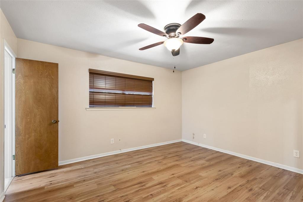 406 Chumney Drive Property Photo 15