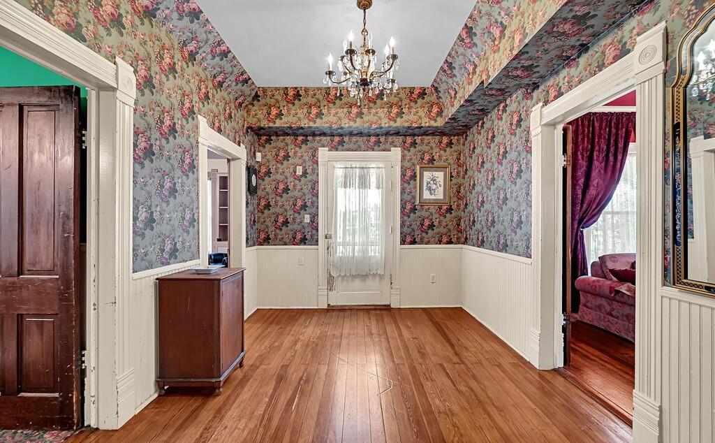 515 Hackberry Street Property Photo 4
