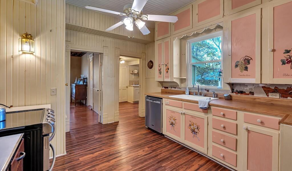 515 Hackberry Street Property Photo 15