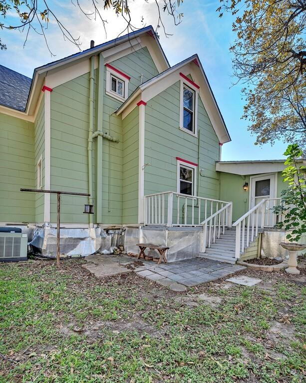 515 Hackberry Street Property Photo 37