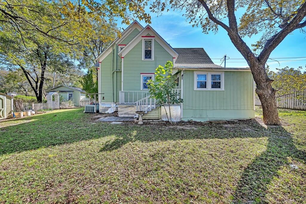 515 Hackberry Street Property Photo 38