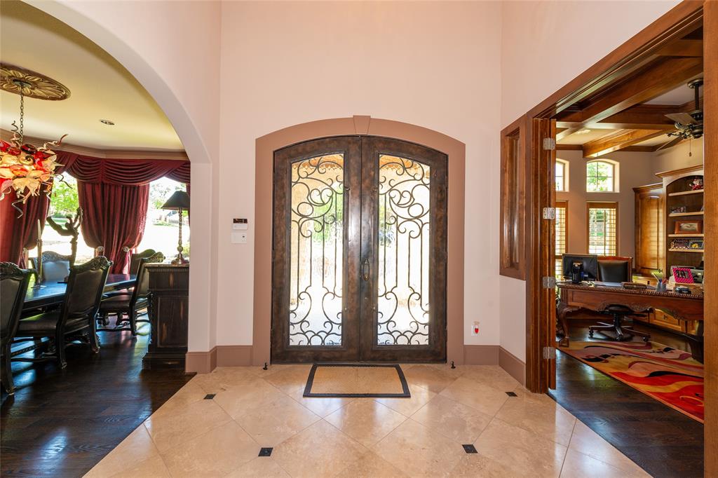 3904 Wagon Wheel Drive Property Photo 4