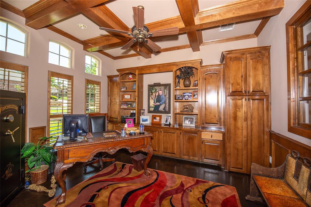 3904 Wagon Wheel Drive Property Photo 5