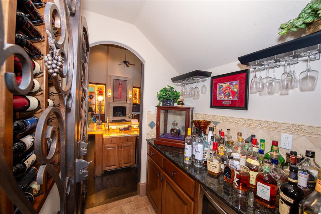 3904 Wagon Wheel Drive Property Photo 11