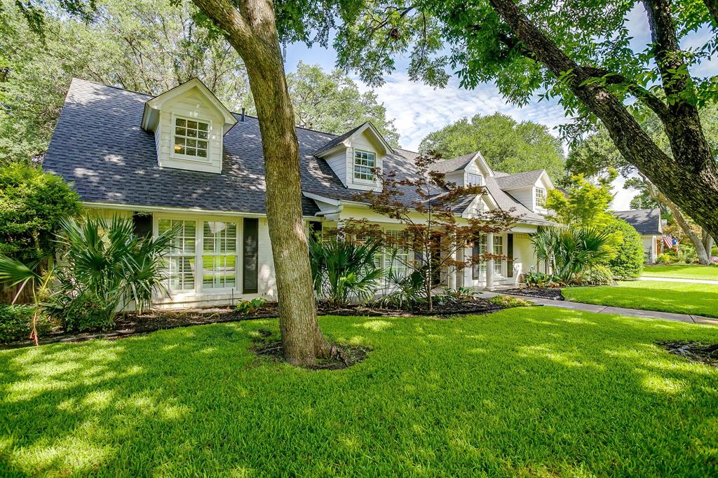 10739 Saint Lazare Drive Property Photo 3