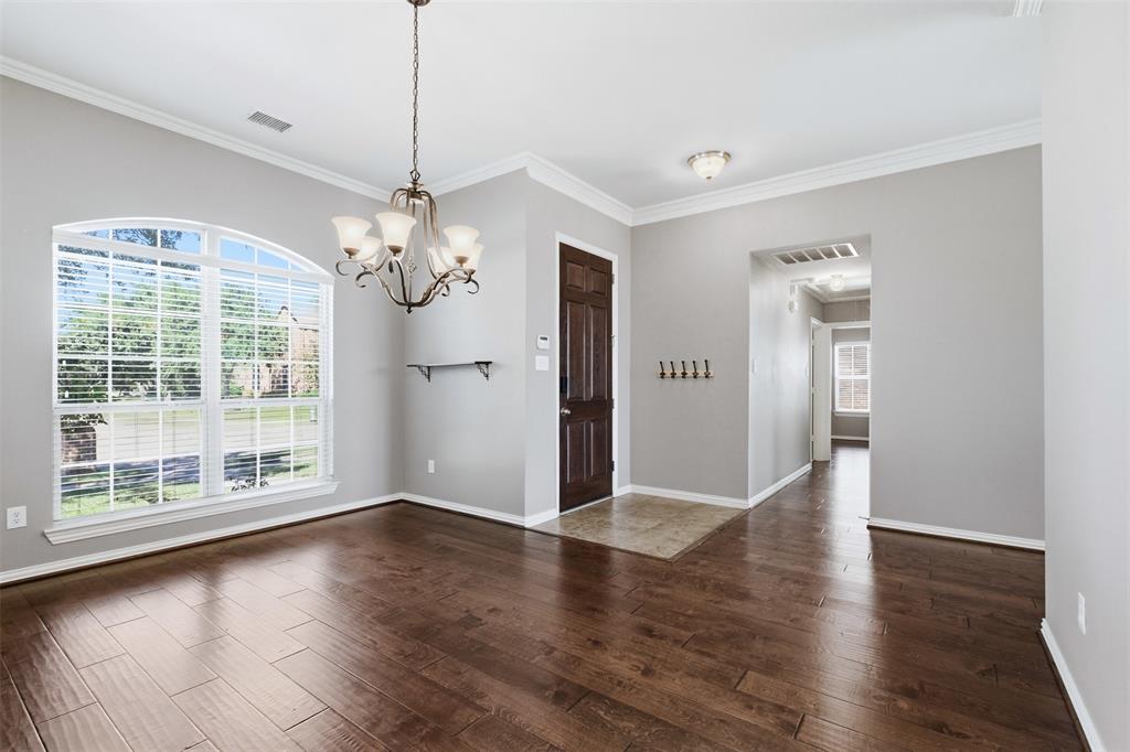 7114 Waterbury Drive Property Photo 8