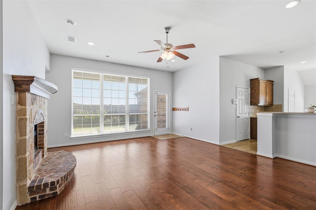 7114 Waterbury Drive Property Photo 11