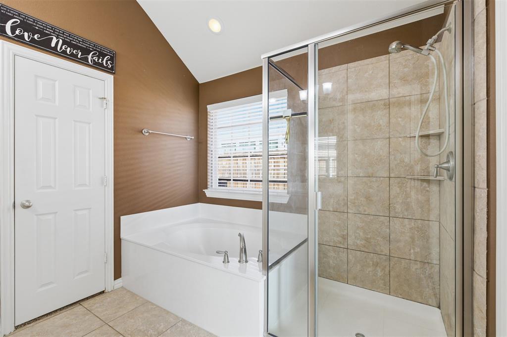 7114 Waterbury Drive Property Photo 21