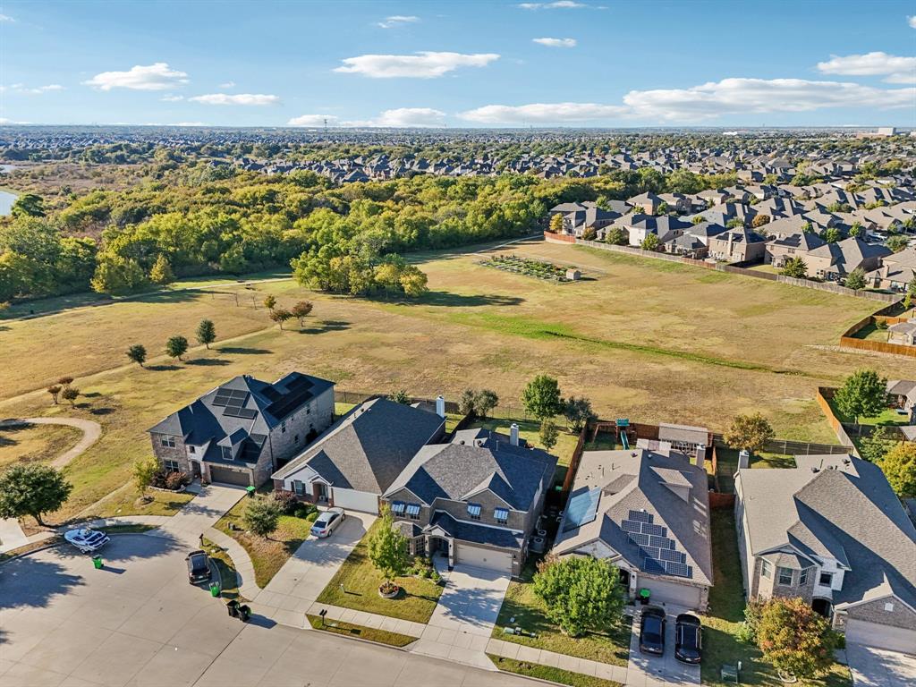 2120 Megan Creek Drive Property Photo 2