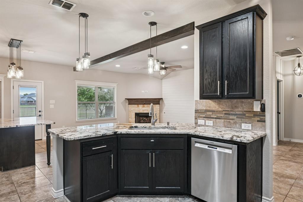 2120 Megan Creek Drive Property Photo 6